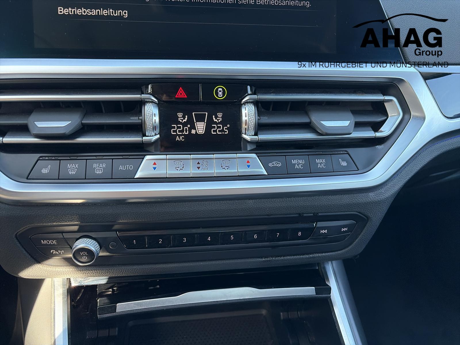 BMW 330i xDrive Limousine Luxury Line