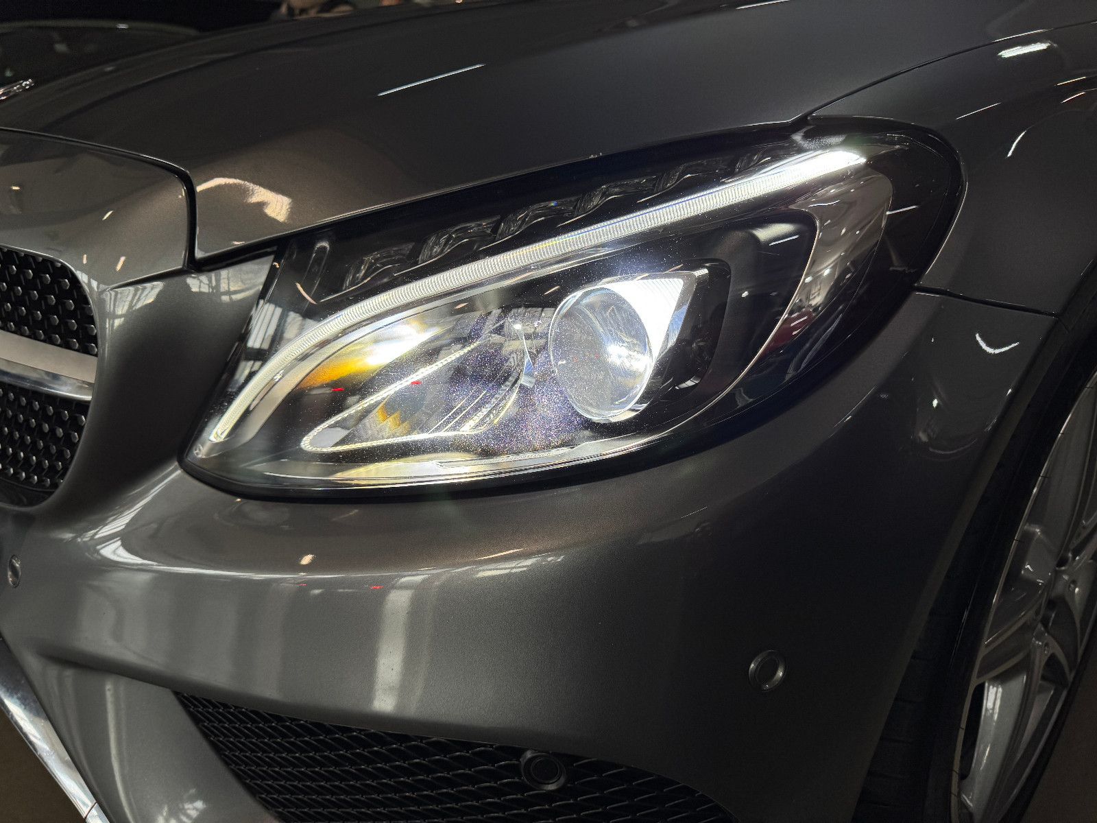 Fahrzeugabbildung Mercedes-Benz C 200 9GT CABRIO 2X AMG LINE AIRSCARF 360°KAMERA