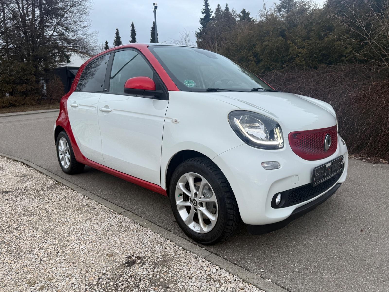 Smart ForFour Edition Crosstown | Navi | Pano | Kamera