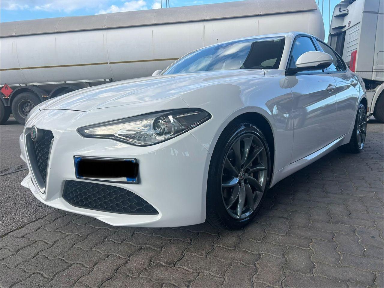 Alfa Romeo Giulia