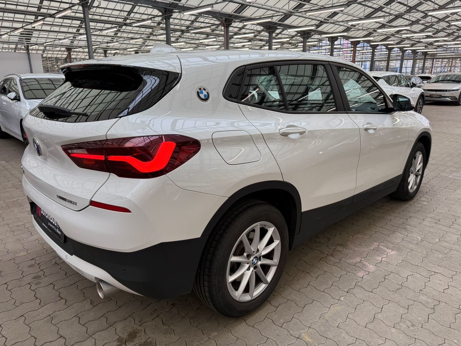 BMW X2 sDrive 20i LED|ParkPilot|Bluetooth|DAB foto 5