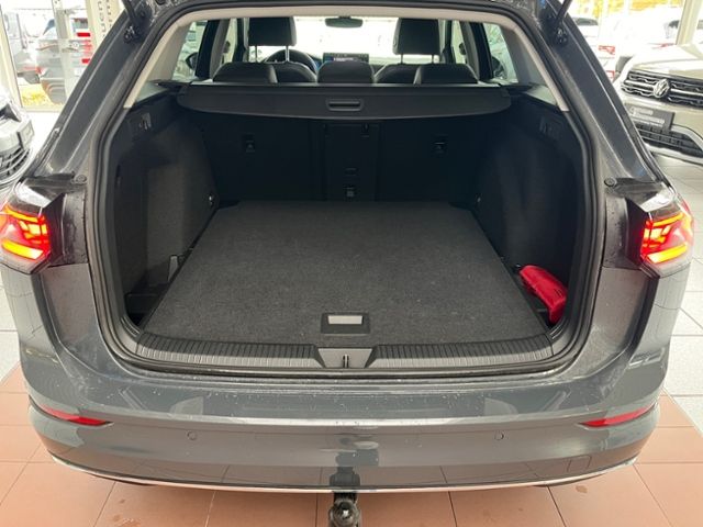 Fahrzeugabbildung Volkswagen Golf VIII Variant 2.0 TDI DSG GOAL NAV AHK AREA