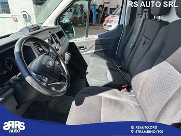 Ford Transit - 11