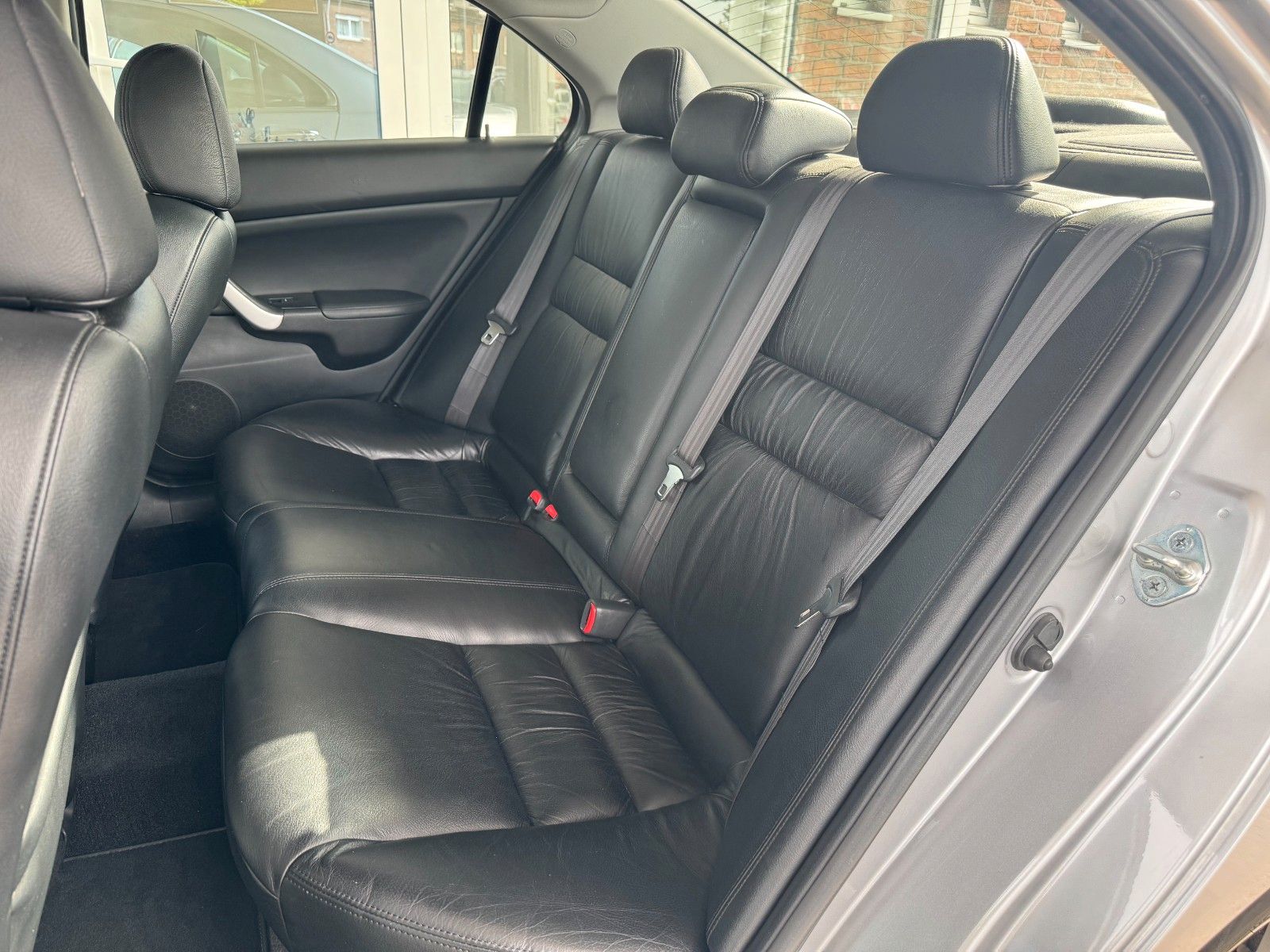 Fahrzeugabbildung Honda Accord Lim. 2.0 Executive Autom. Klimaaut./Leder