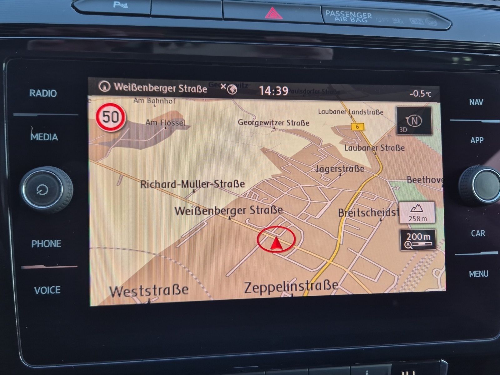 Fahrzeugabbildung Volkswagen Arteon Elegance 2.0 TSI AHK Navi LED Leder