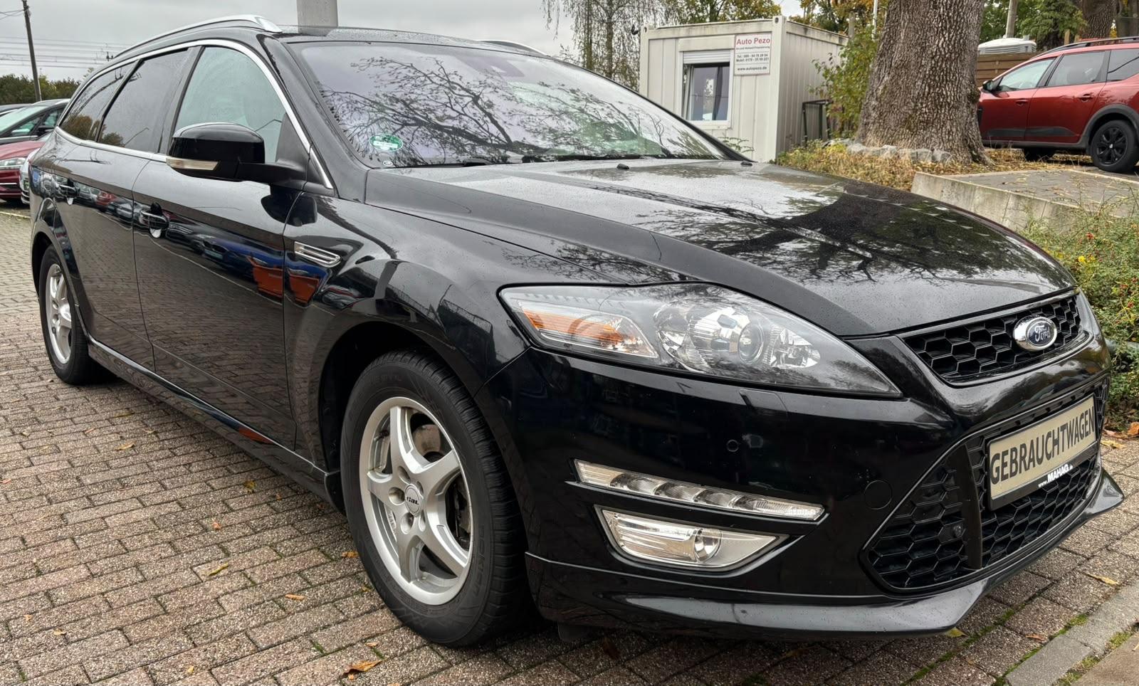 Ford Mondeo 2014 — interior