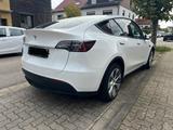 Tesla Model Y Long Range Dual Motor AWD Long Range - Tesla Model Y von privat