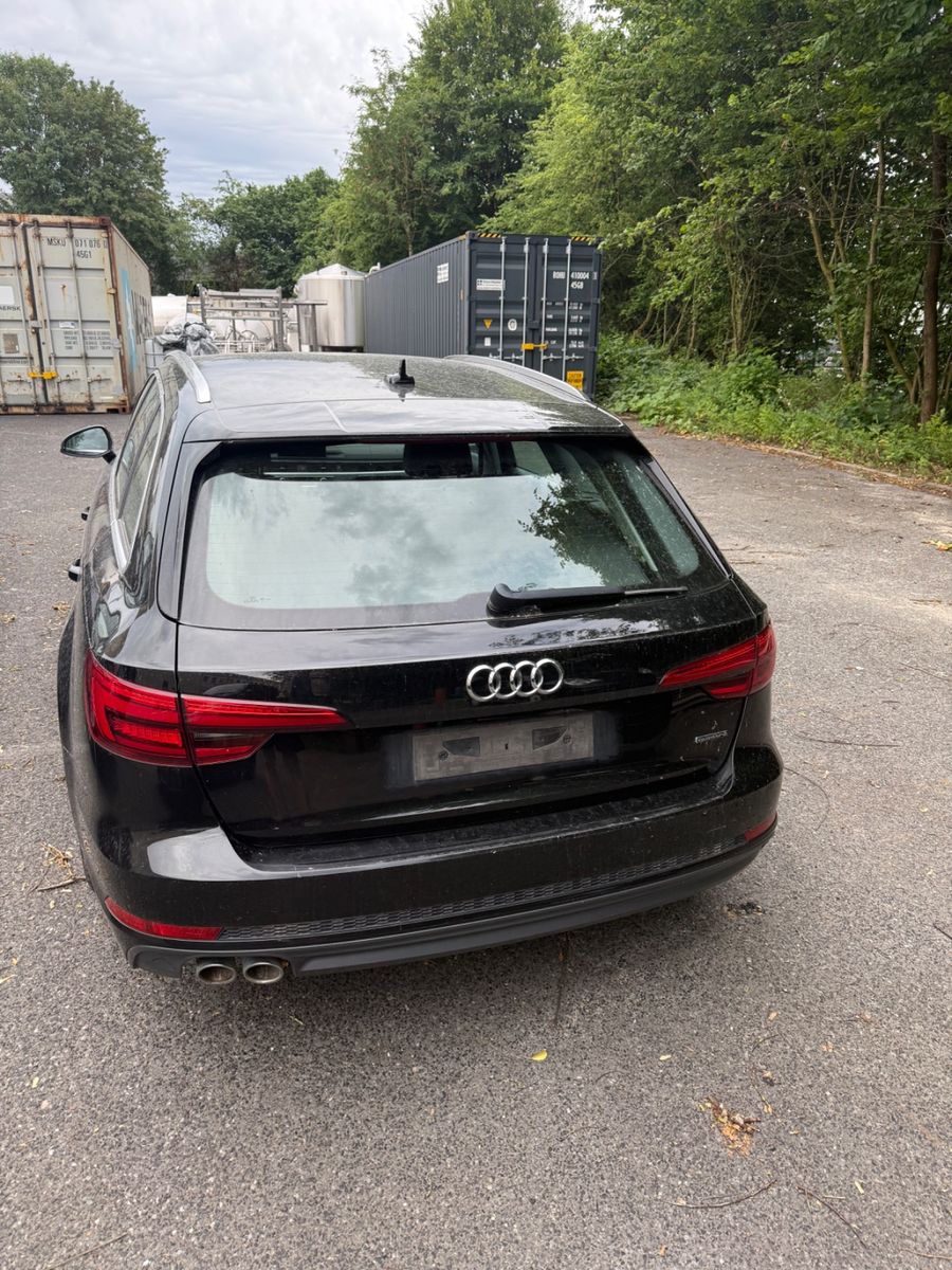 AUDI A4 3.0 TDI tiptronic quattro sport Avant sport