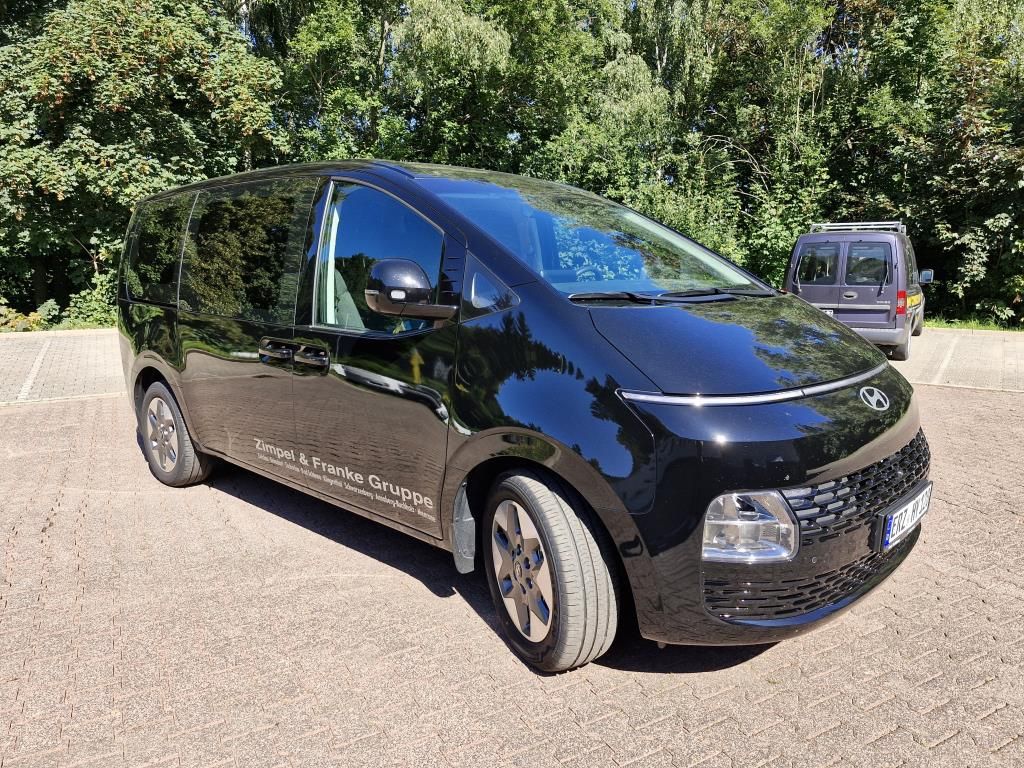 Autohaus Zimpel -  Hyundai Staria HEV Elektrische Schiebetüren+360 Kamera - Bild 2