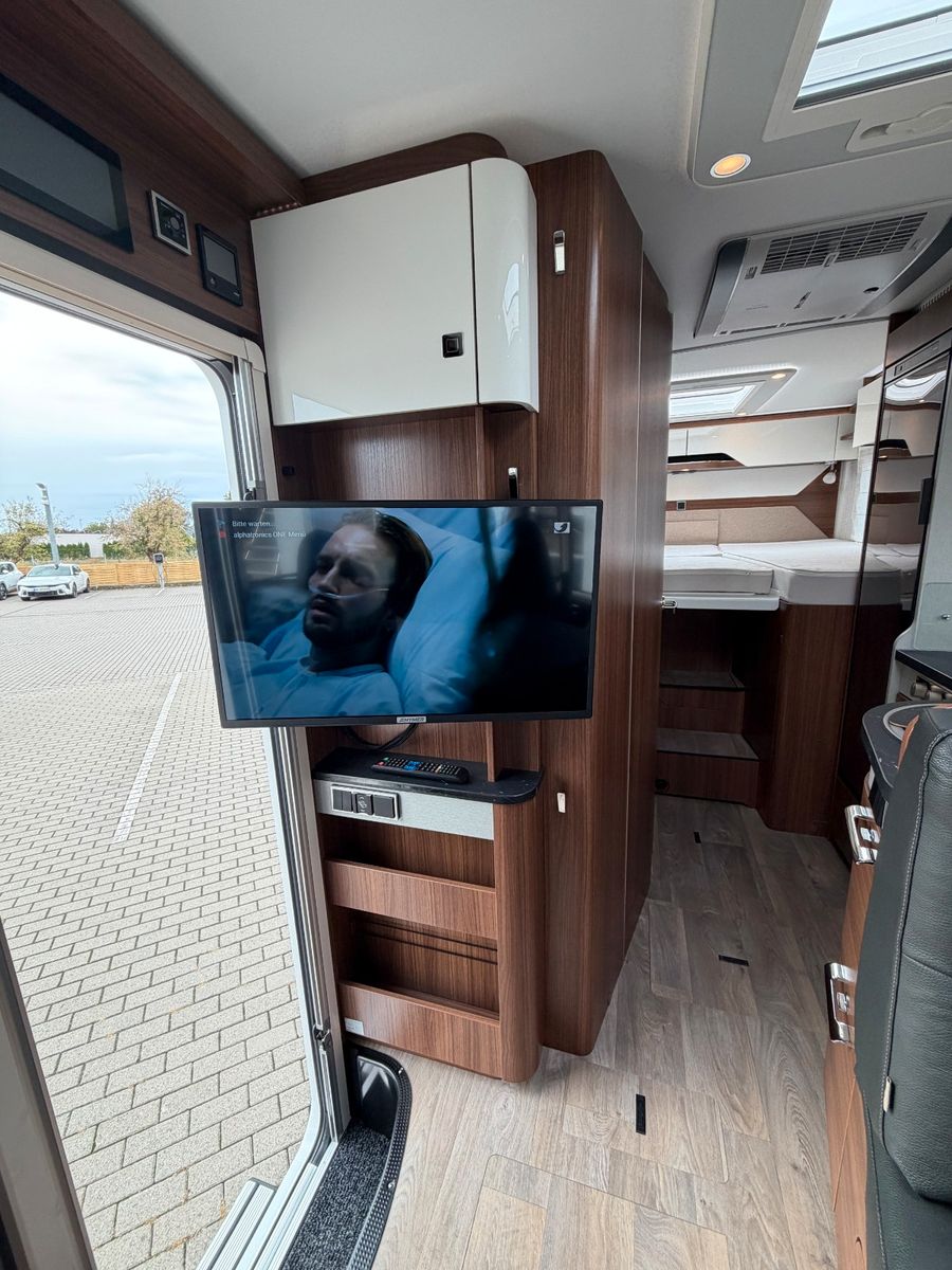Fahrzeugabbildung HYMER / ERIBA / HYMERCAR B-Klasse MC I White Line 600