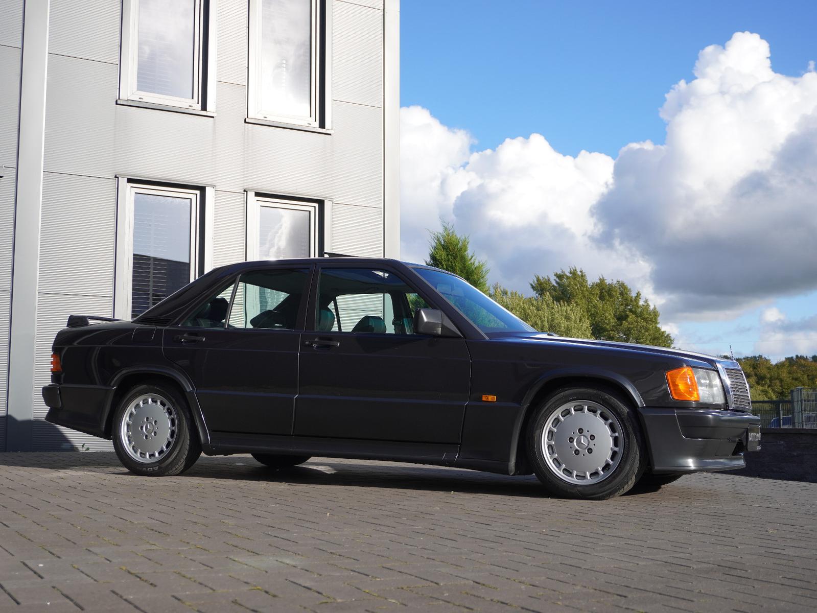 Mercedes-Benz 190 E 2,3 16 V