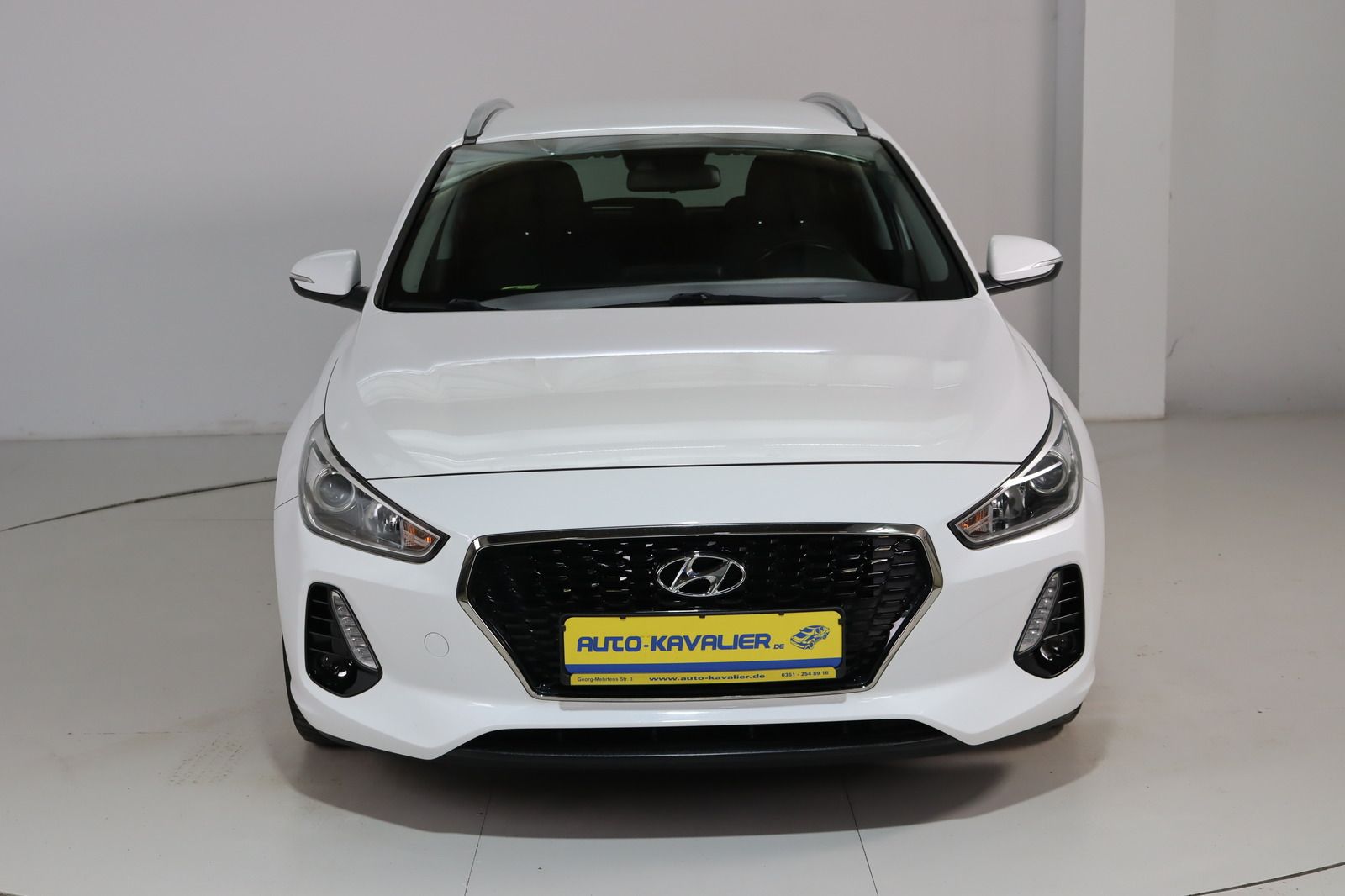 Fahrzeugabbildung Hyundai i30 T- GDi CW Family + * LED * Navi * DAB+ *
