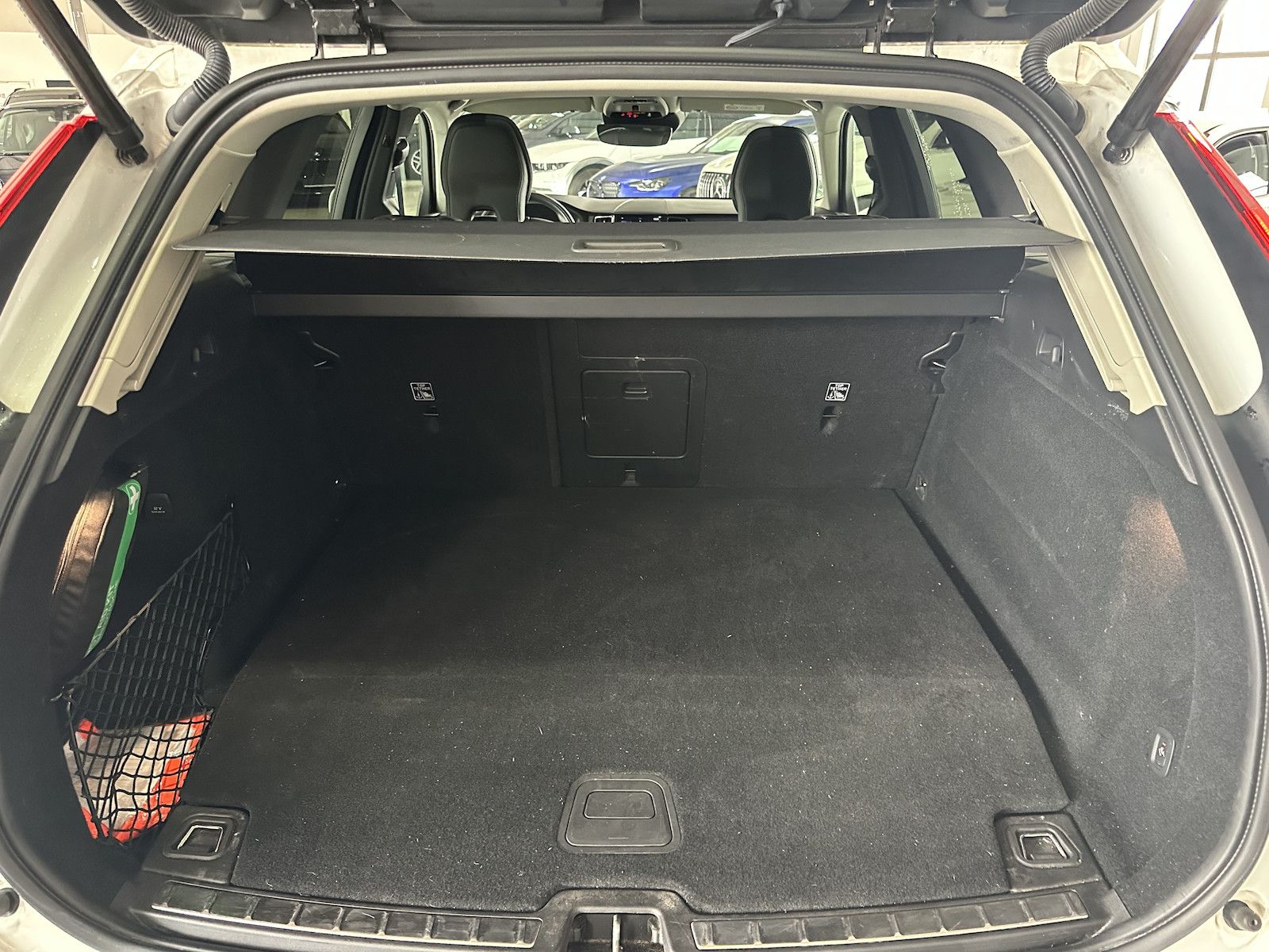 Fahrzeugabbildung Volvo XC60 T6 AWD Recharge Inscription/Pano/Leder/HUD/