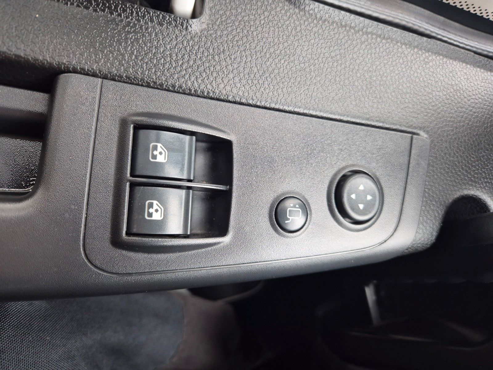 Fahrzeugabbildung Iveco Eurocargo ML75E21 LBW Klima 3 Sitze