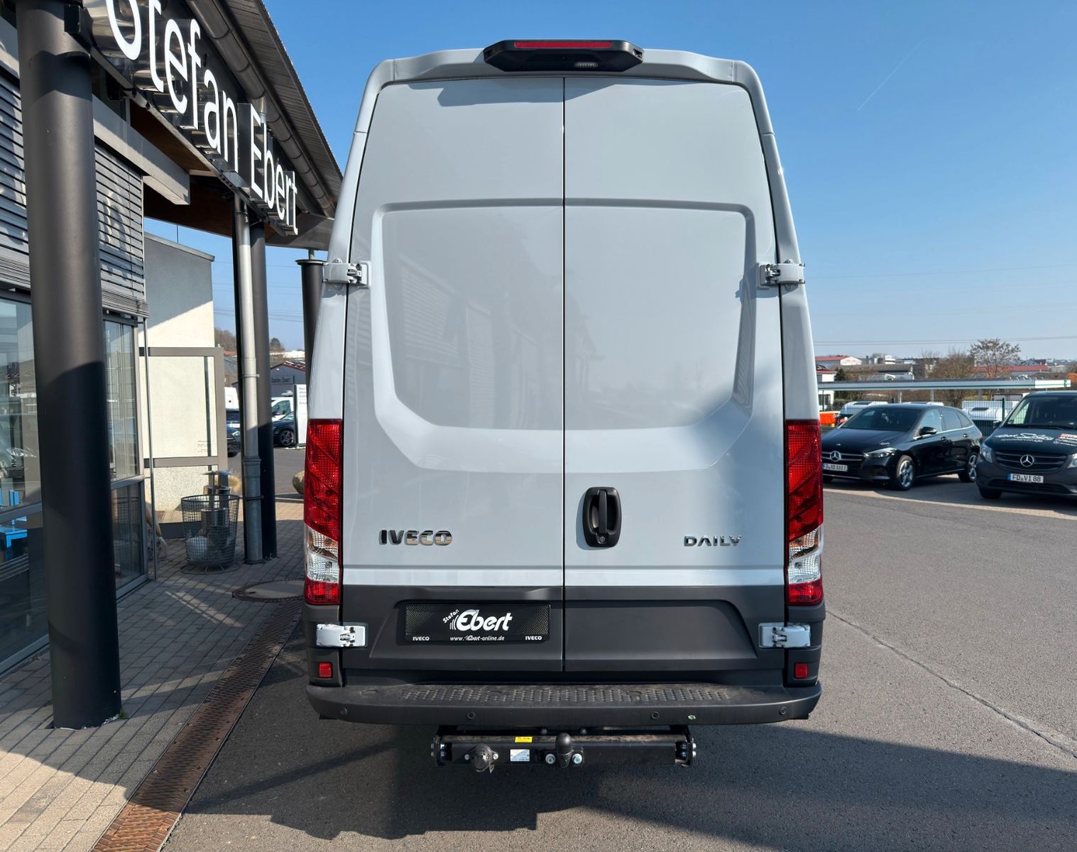 Fahrzeugabbildung Iveco Daily 50C18 3.0L *L4*H3*Automatik*LED*AHK*