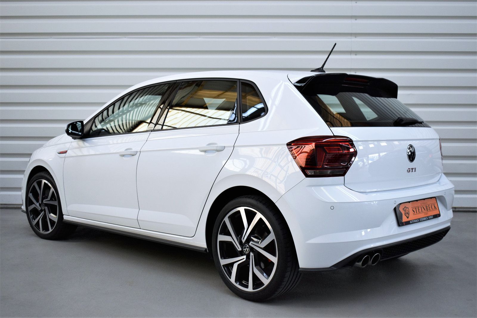 Volkswagen Polo VI GTI+Automatik+LED+ACC+SHZ+48.900KM+PDC imagem 2
