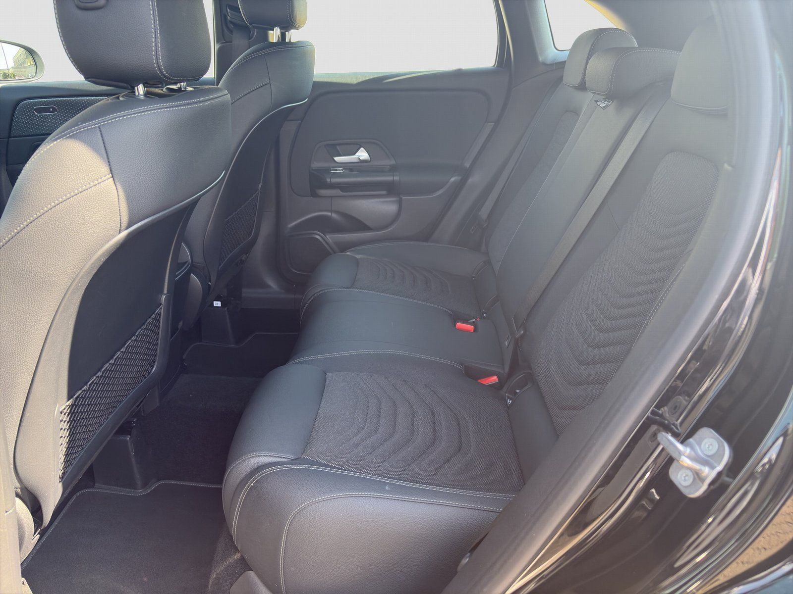 Fahrzeugabbildung Mercedes-Benz GLA 200 *KAMERA*LED*SITZHEIZUNG*SPURHALTEASSIST*
