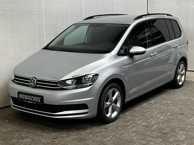 Volkswagen Touran 1.5 TSI Comfortline 7-Sitze Navi AHK SZH