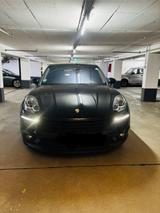 Porsche Macan - - - Porsche Macan Gebrauchtwagen in München