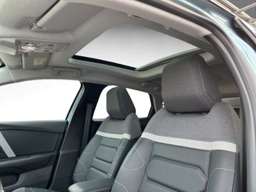 Citroën C4 Shine PT 130 EAT8 Navi+HUD+RFK+SD+LM+Carplay