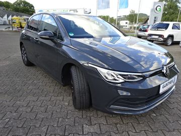 Fotografie 11 des VW Golf VIII 1.5 TSI Active*Navi*LED*SHZ*Alu16Zoll