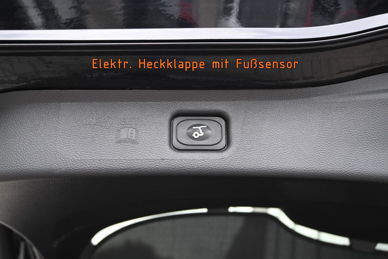 Fahrzeugabbildung Ford S-Max 2.0d EcoBlue ST-Line Auto °AHK°STANDHEIZ°
