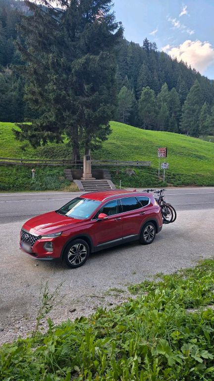 Image of Hyundai SANTA FE