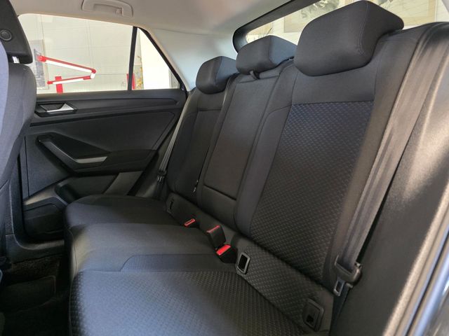 VW T-Roc — Foto 27