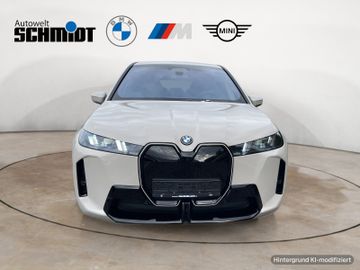 BMW Leasingangebot: BMW iX xDrive60 M Sport + GARANTIE-bis-10.2030
