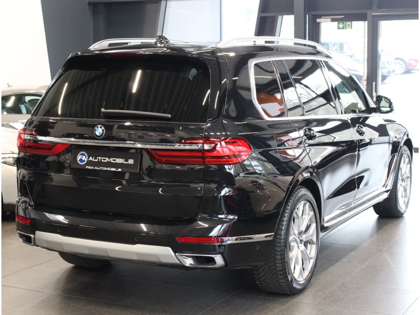 Fahrzeugabbildung BMW X7 xDrive 40 d Design Pure Excellence*Skylounge