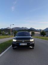 Volkswagen Tiguan Allspace 2.0 TDI 4Mot. R-Line AHK Head-Up