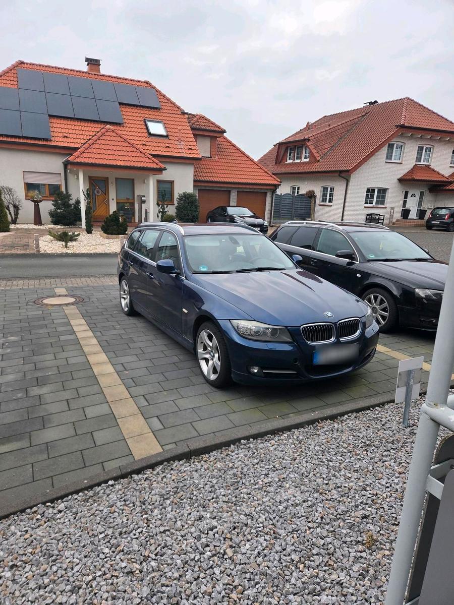 BMW 318, 2011