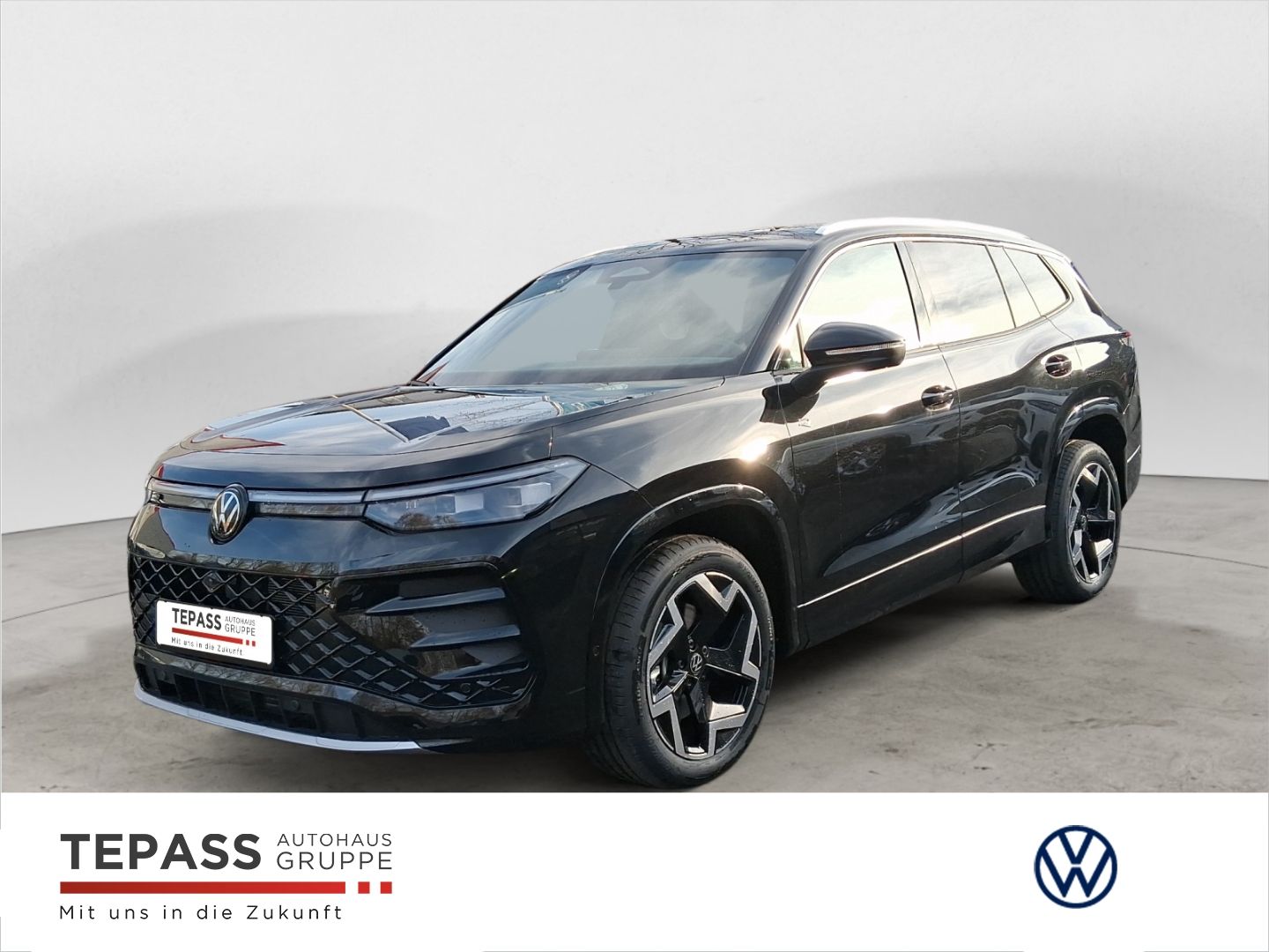 Volkswagen Tayron 2,0 TDI DSG R-Line 19 PANO AHK IQ 7SITZER