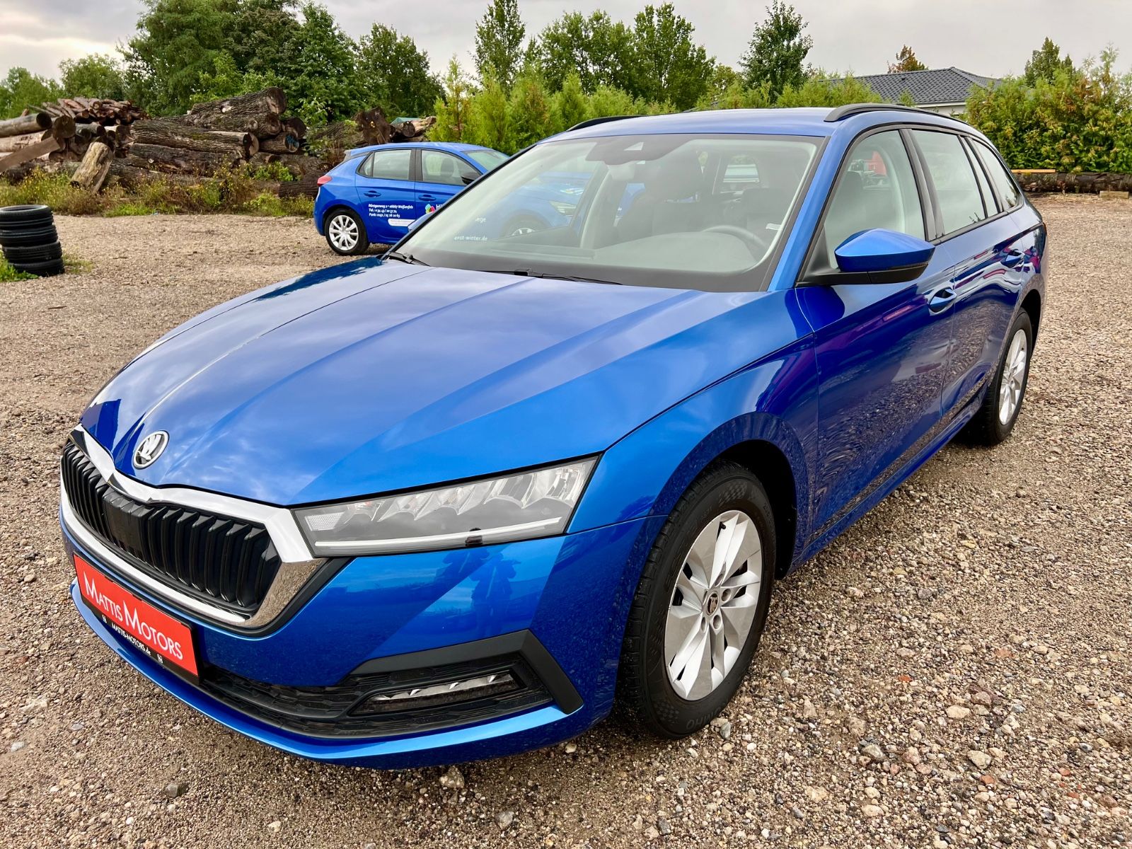 SKODA Octavia Combi 2.0 TDI AAC PDC NAVI AHK LED