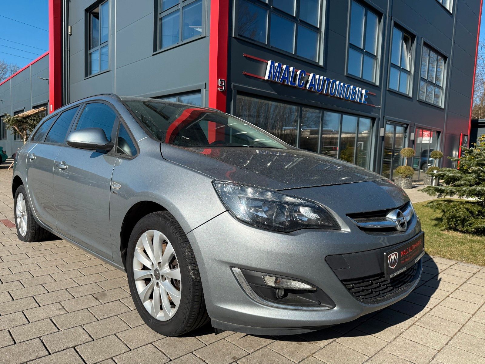 Opel Astra J Sport Active (Tüv,Insp. u.GReife.neu)