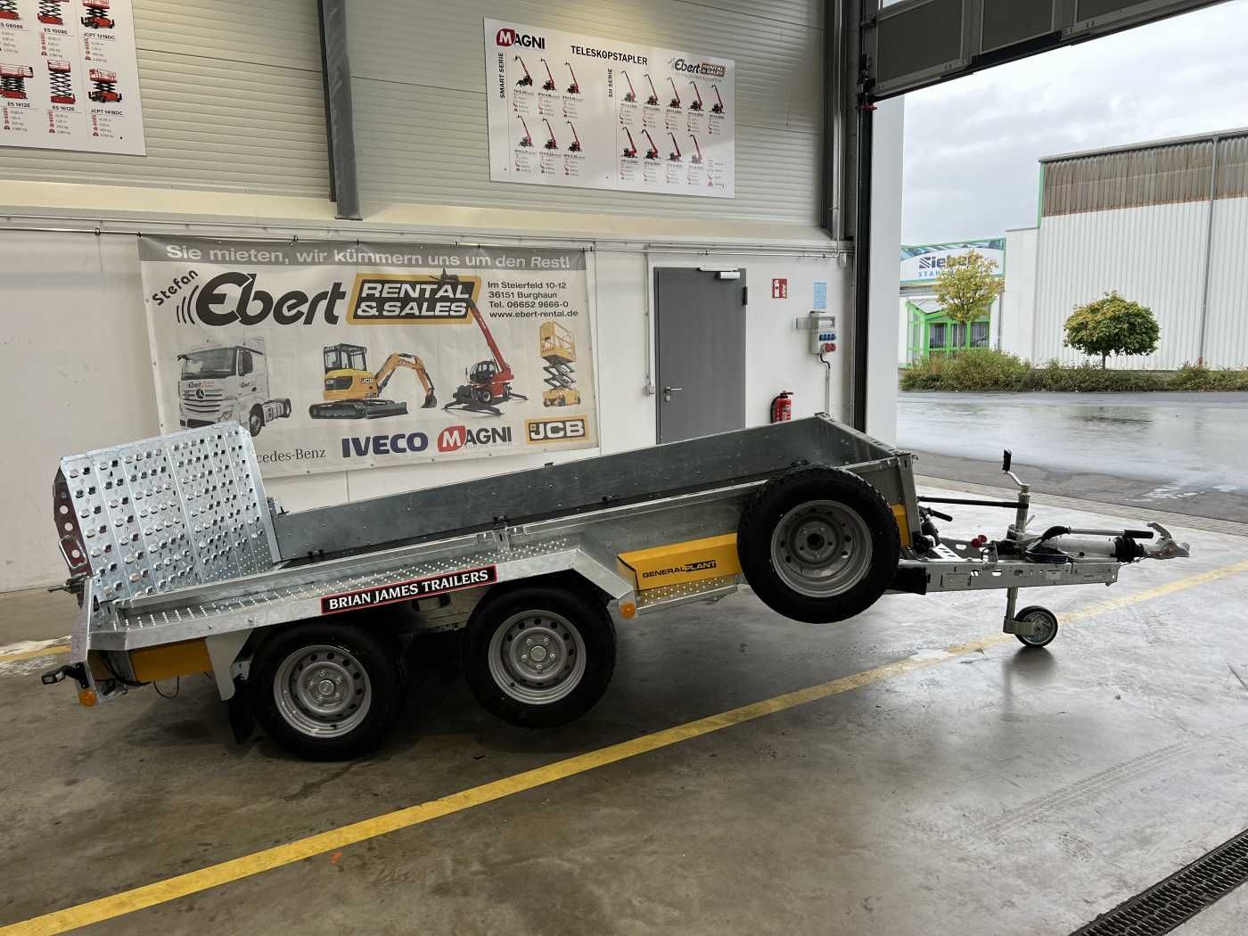 Fahrzeugabbildung Brian James General Plant / kippbar / Länge: 3.1m / 3.500kg