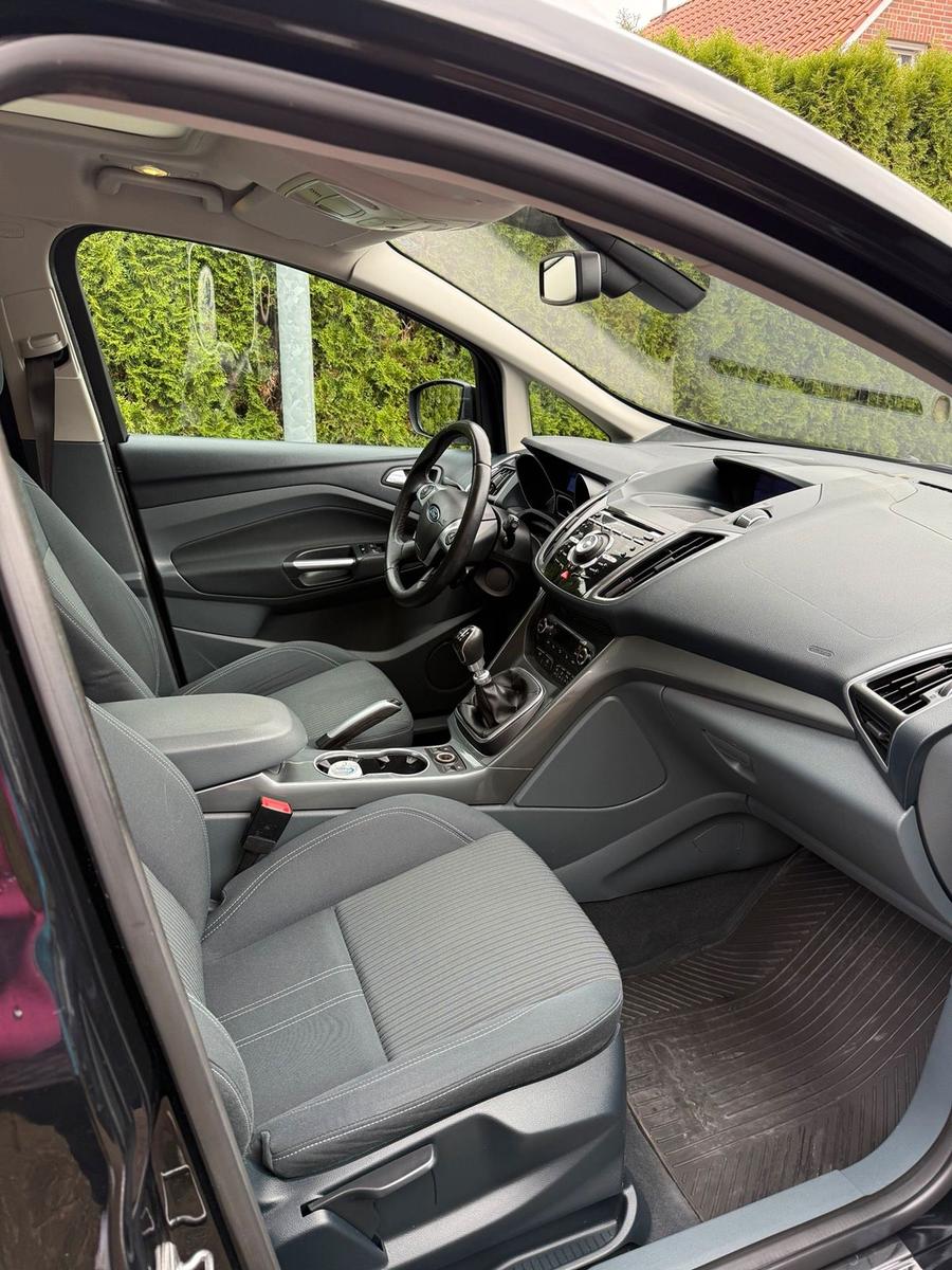 Ford Grand C-MAX 2012 — photo 10