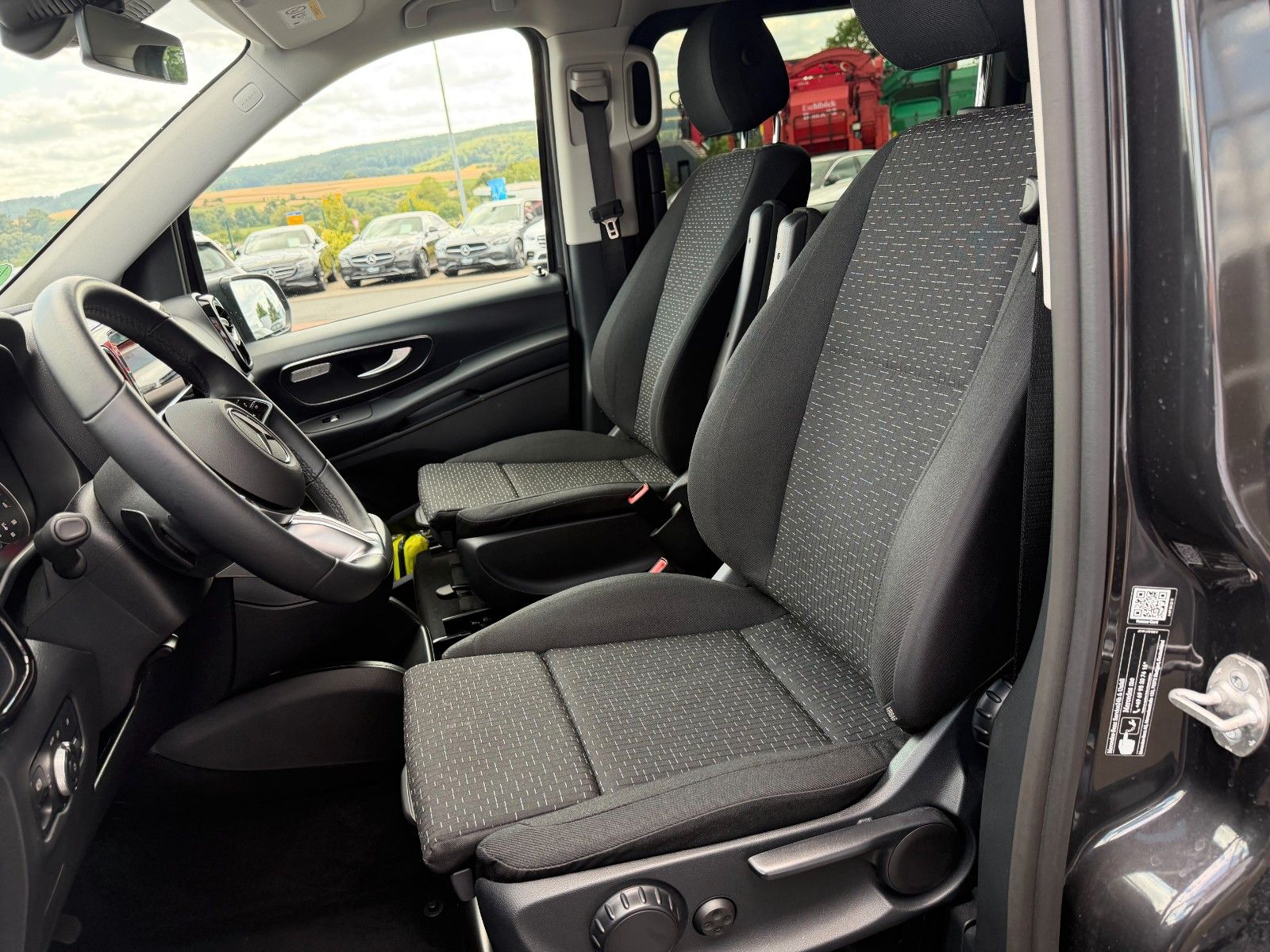 Fahrzeugabbildung Mercedes-Benz Vito 116 CDI 9G Tourer LED Kamera AHK2,5to