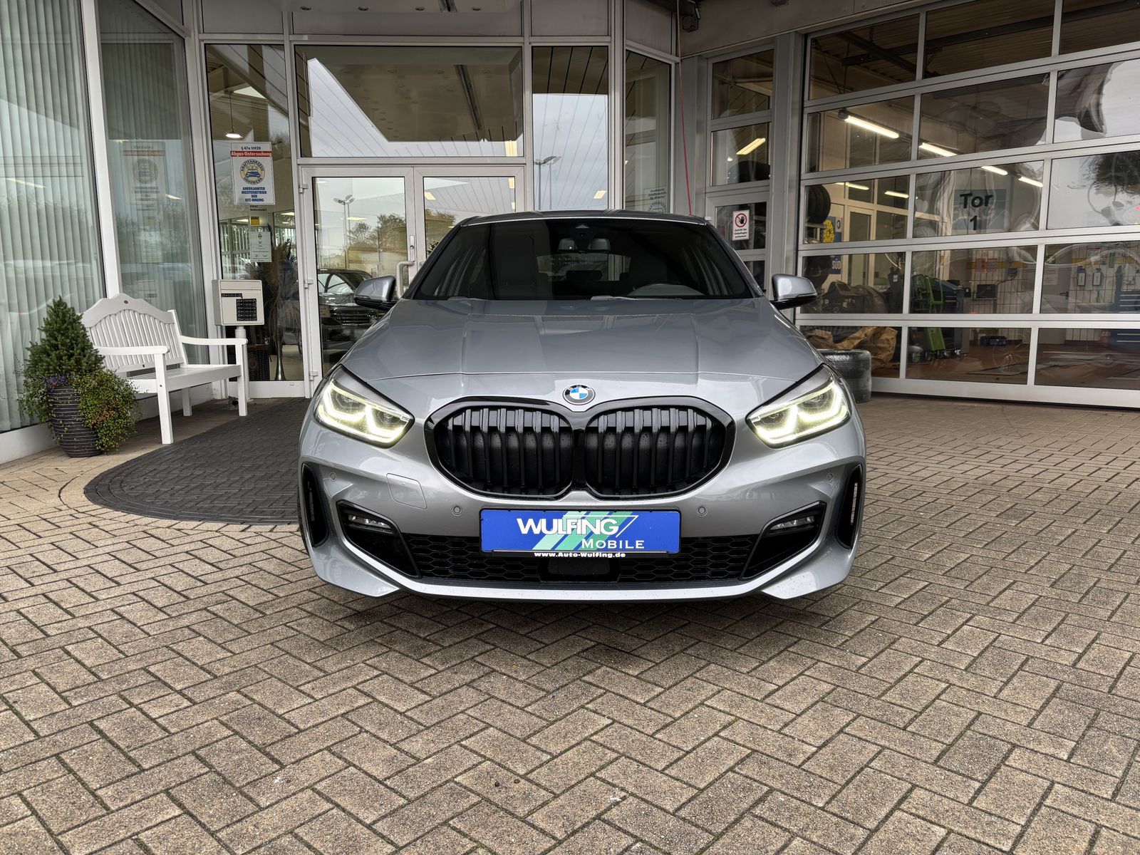 BMW 118 i M Sport 1.Hd LED FPK NAVI HARMANN&KARDON imagem 2