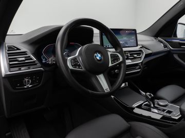 Fahrzeugabbildung BMW X3 xD20d Panoram Kamera DAB HiFi Komfort ACC 19"