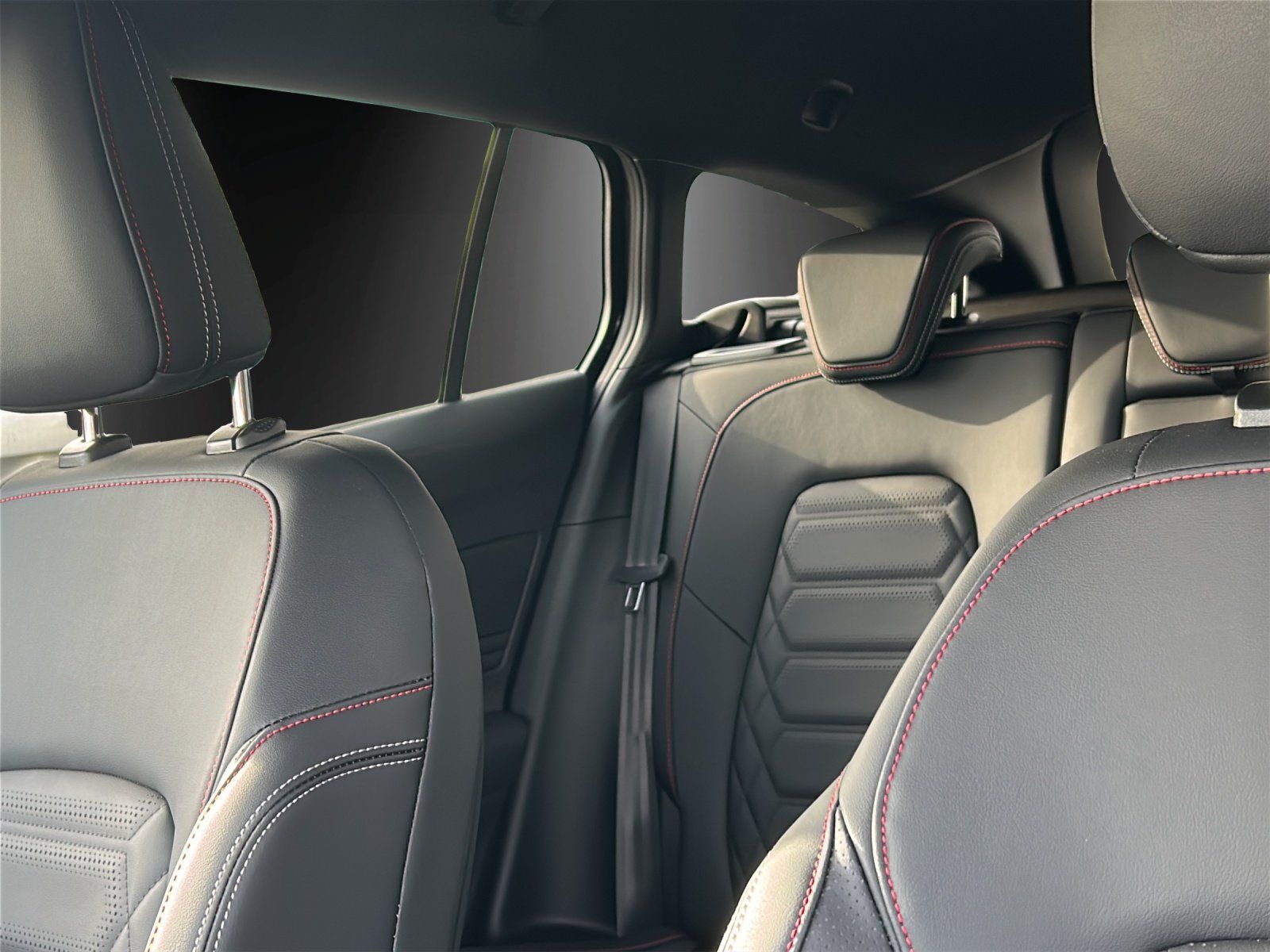 Fahrzeugabbildung Ford Focus 1.0 ST-Line X Aut./LED/ACC/KAMERA/AHK/NAVI