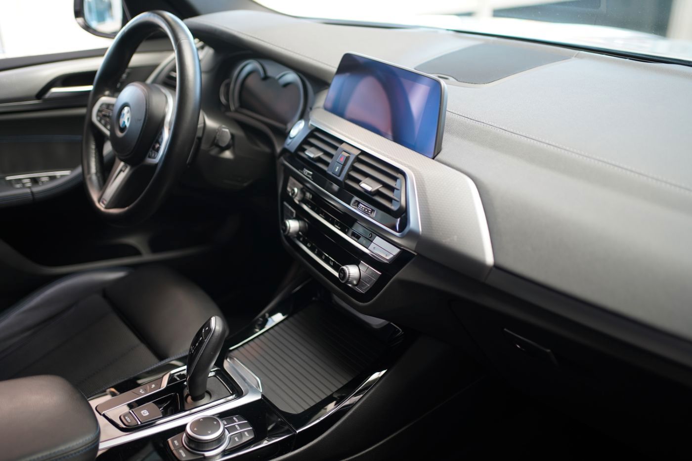 Fahrzeugabbildung BMW X3 xDrive20d M Sport +Standheiz.+LED+AHK+HeadUp+