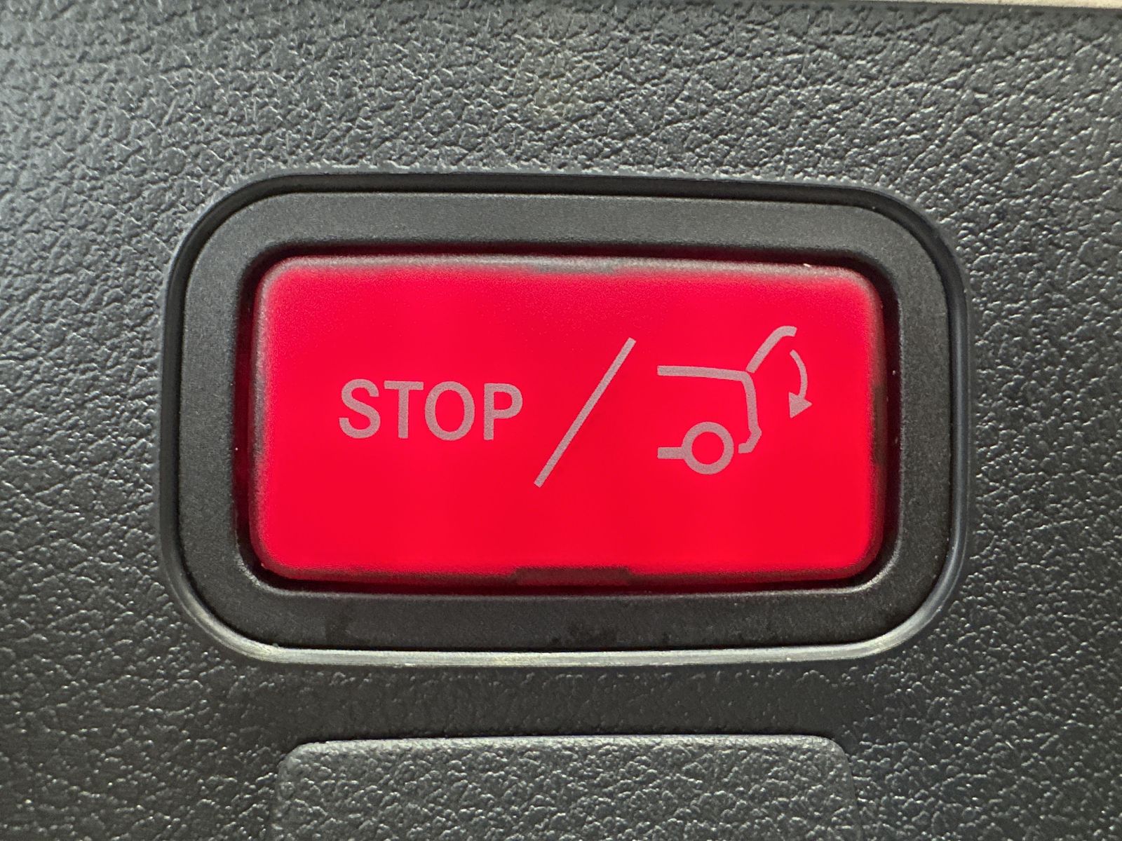 Fahrzeugabbildung Mercedes-Benz CLA 250e Shooting Brake NIGHT-PAKET+NAV+LED+19ZO