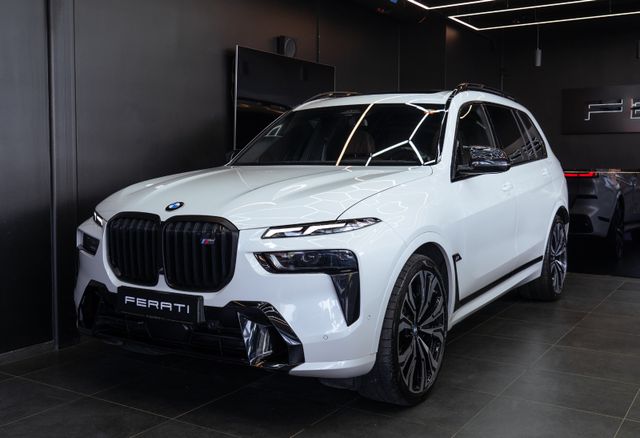 BMW X7 M60i