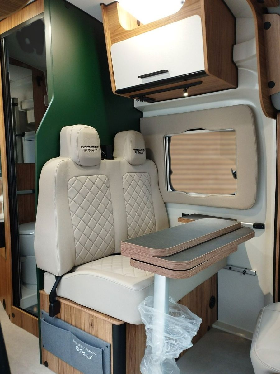 Fahrzeugabbildung Karmann Dexter 4x4 DE 560 AW Tageszulassung