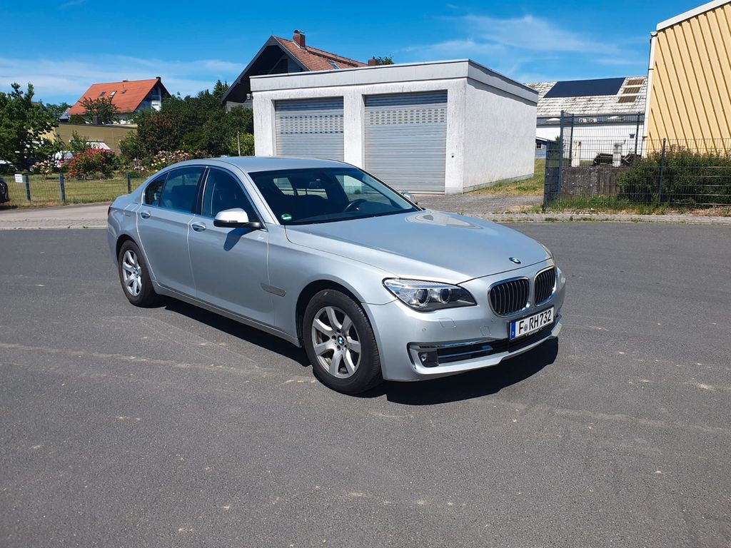 2012 BMW 730