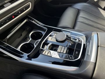 BMW X7 - 10