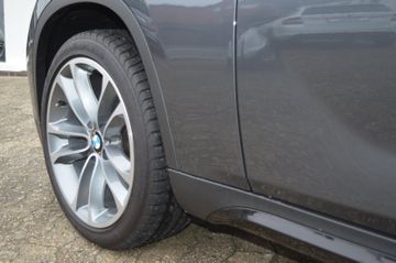 BMW X1 20 d xDrive Sport Line AHKNaviSHPDCAlu 18