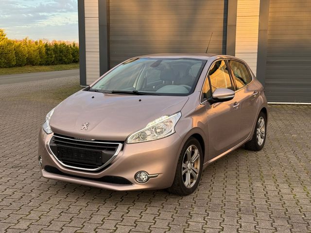 Peugeot 208 Allure 1.6 88kw Euro5 Klima