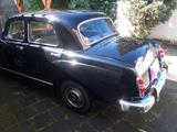 Mercedes-Benz Mercedes Ponton 180c - Mercedes-Benz mit Benzin-Antrieb: 180 Ponton